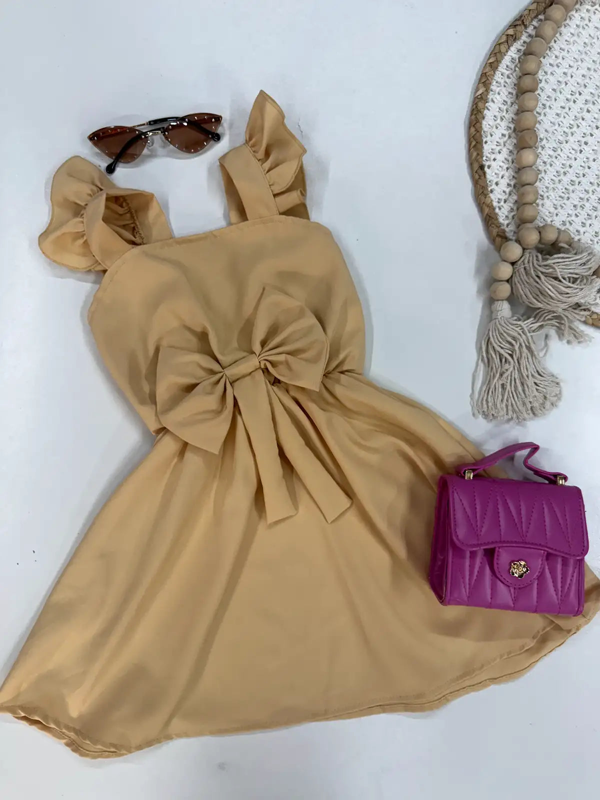 Vestido Infantil em Viscose Nude com Laço nas Costas