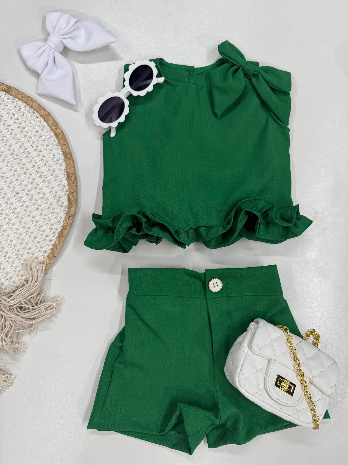 Conjunto Feminino em Alfaiataria com Cropped de Babados e Short Reto