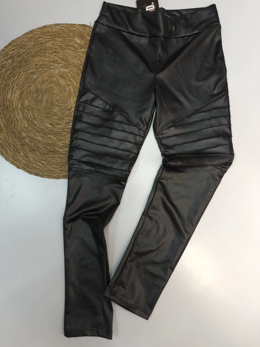 Legging Infantil Cirrê com Detalhes na Perna